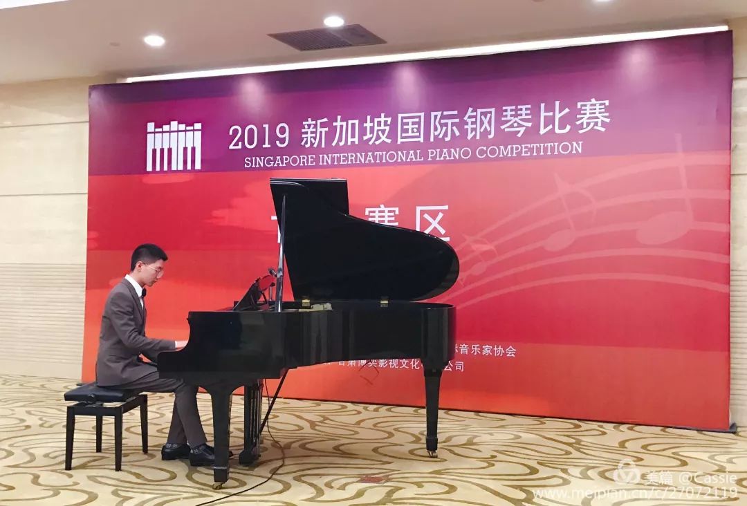 最新国际钢琴比赛，音乐梦想起航的舞台 🎹✨