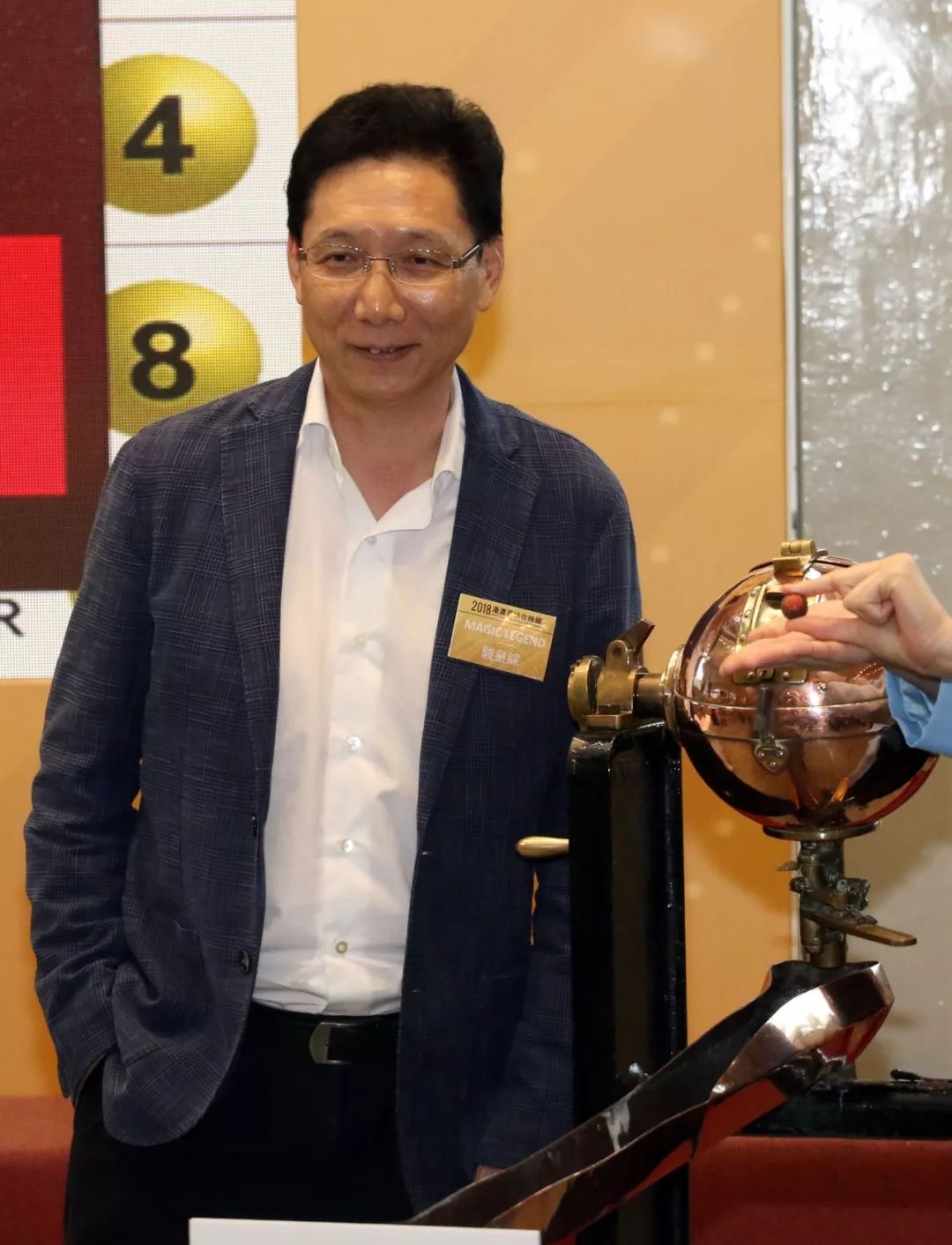 香港澳门六开彩开奖网站,高度协调实施_经典版3.153